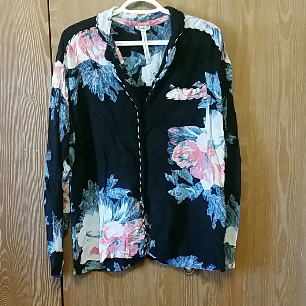 X SOLD X